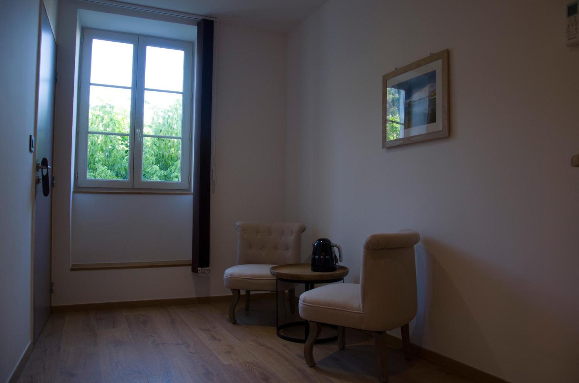 Hotel Aux Platanes Poligny  Zimmer foto